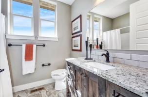 019_Bathroom-