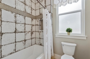 40-Bathroom