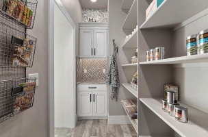022-Pantry-View